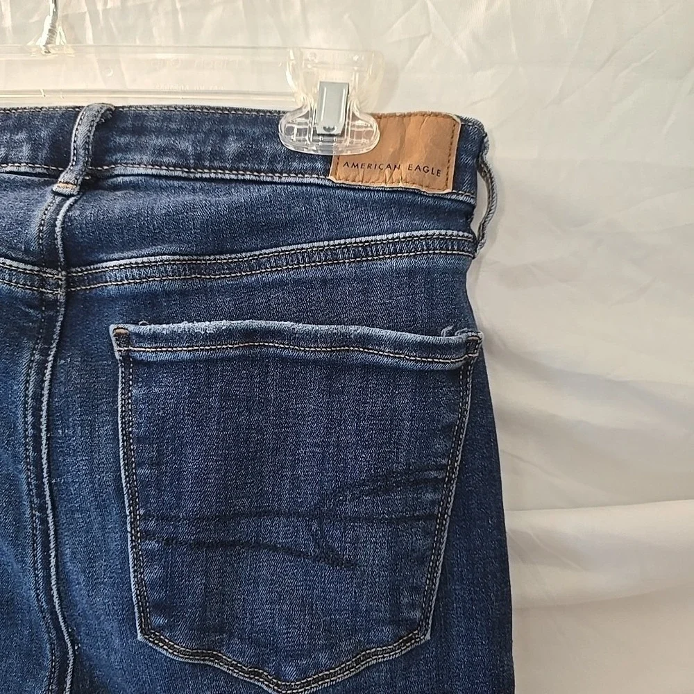 American Eagle Next Level Stretch Super Hi-Rise Flare Dark Wash Denim Jeans Sz 6